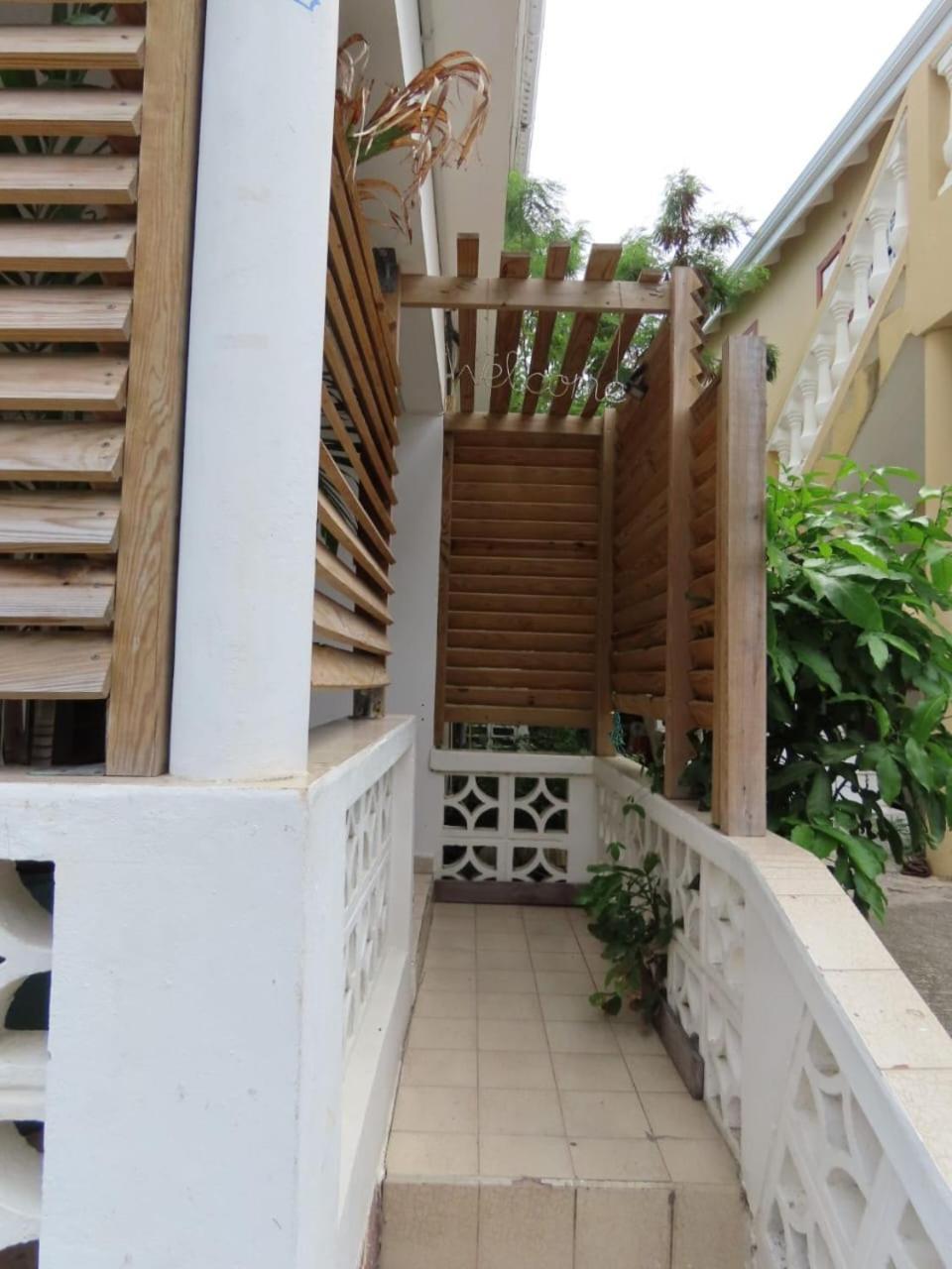 Akunamatata Guest House Grand Case Luaran gambar